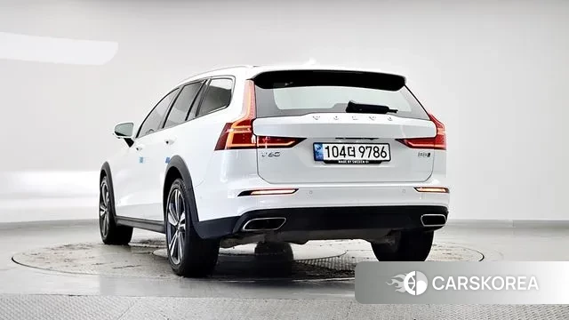 Volvo V60 Cross-Country 2nd Generation id 3324074 из Кореи 14