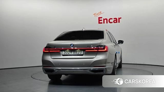 BMW 7 Series (G11) id 4284142 из Кореи 32