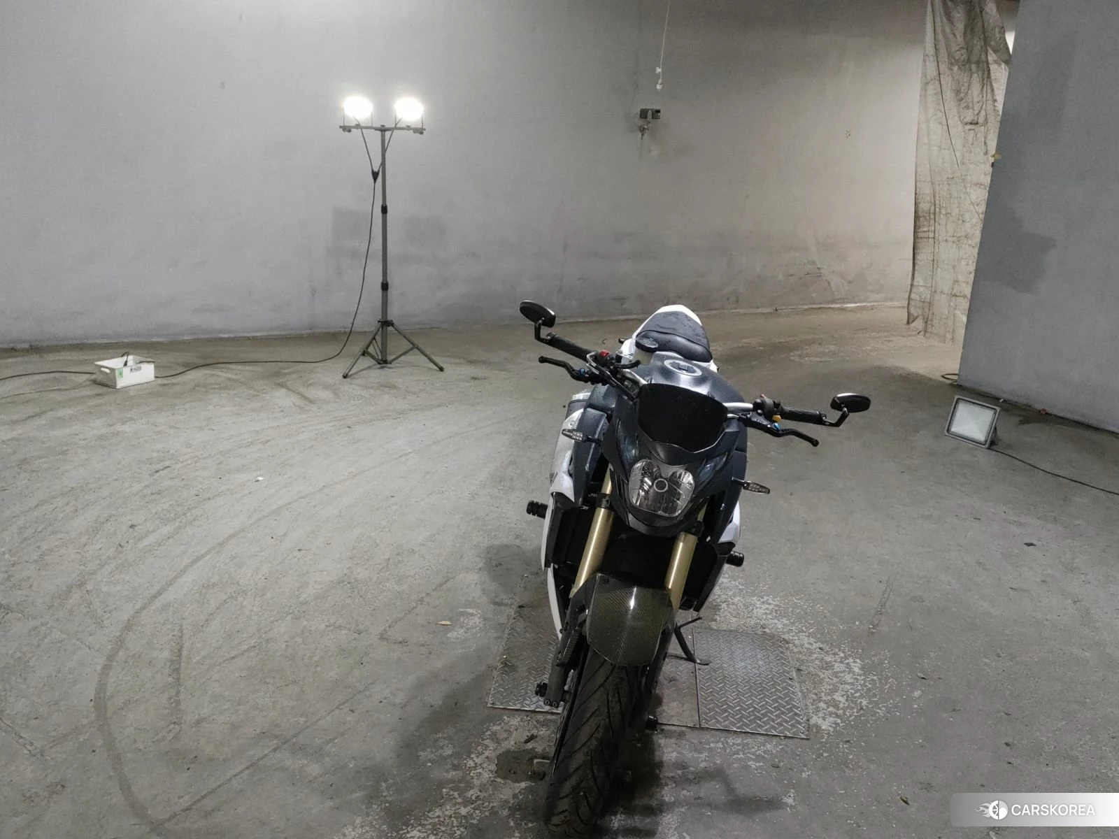 Проданный Suzuki GSR750 id 4193840 из Японии, фото 4