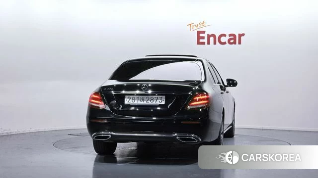 Mercedes-Benz E-Class W213 id 4609854 из Кореи 14