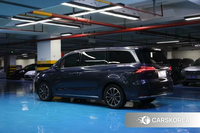 Roewe iMAX8 id 4208388 из Китая 15