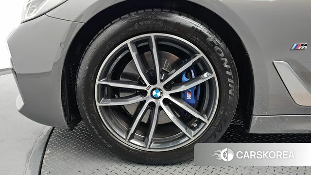 BMW 5 Series (G30) id 4613846 из Кореи 29