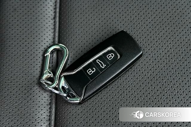 Volkswagen Touareg id 3908306 из Китая 14