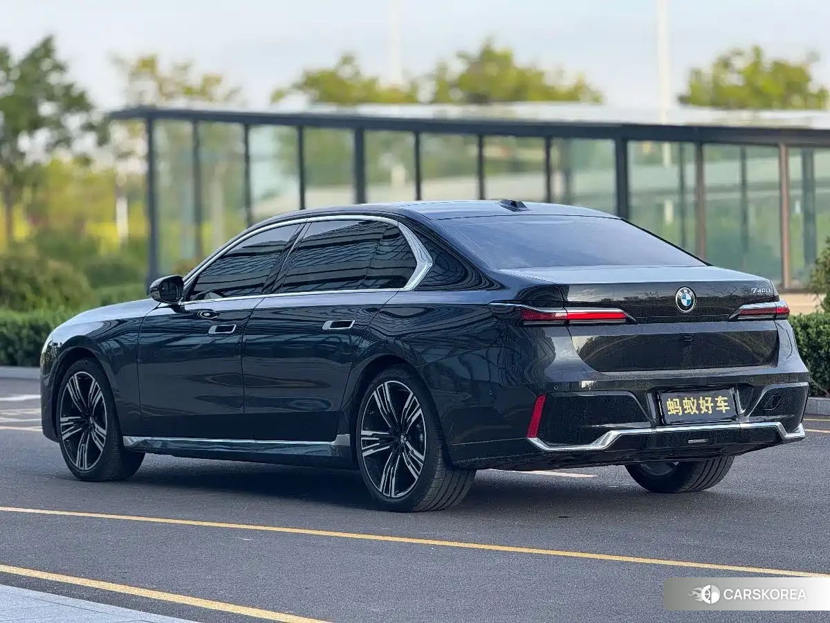 BMW 7 series 2026 Черный из Китая, фото 4