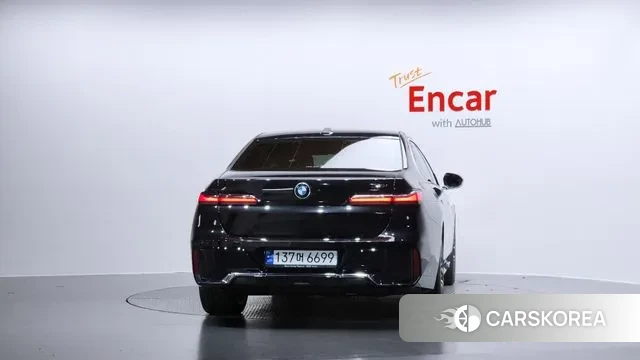 BMW 7 Series (G70) id 3507917 из Кореи 14