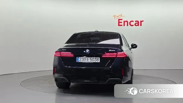 BMW 5 Series (G60) id 3769524 из Кореи 14