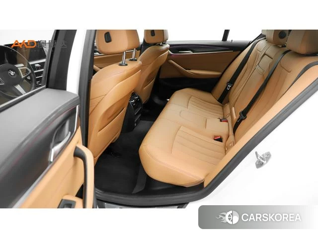 BMW 5 series (imported) 2022 Белый из Китая, фото 4