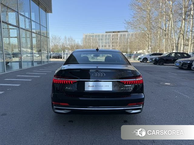 Audi A6L id 4259328 из Китая 9