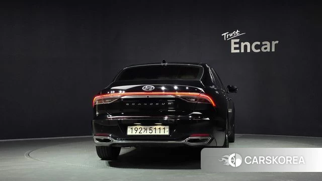 Hyundai The New Grandeur IG id 4618667 из Кореи 27