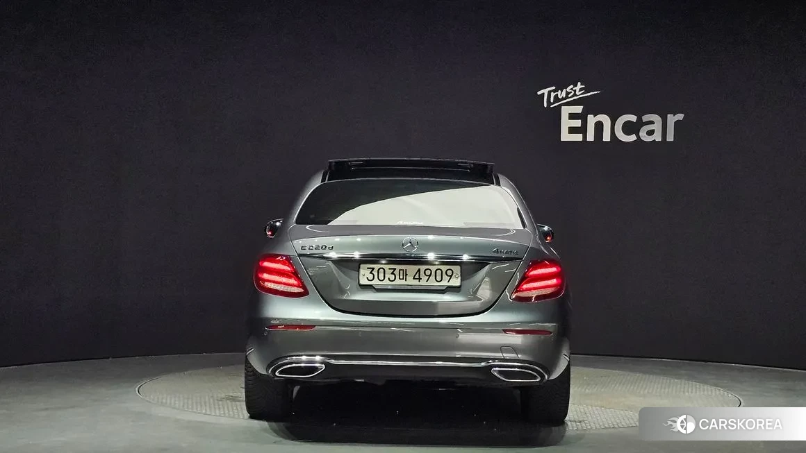 Mercedes-Benz E-Class W213 id 1887329 из Кореи 14