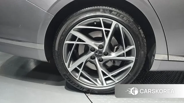 Genesis G90 (RS4) id 3770982 из Кореи 14