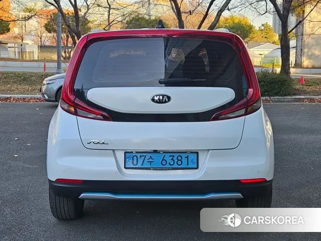 Kia Soul Booster EV id 3525650 из Кореи 14