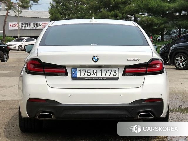 BMW 5 Series (G30) id 4308755 из Кореи 14