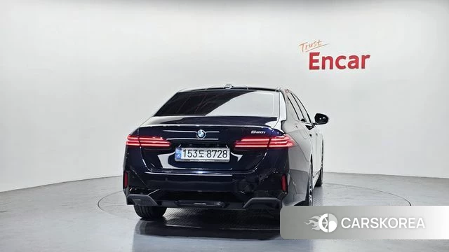 BMW 5 Series (G60) id 3817314 из Кореи 14