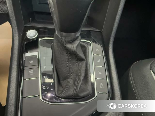 Volkswagen Tiguan L id 4262584 из Китая 19