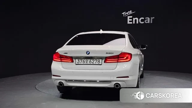 BMW 5 Series (G30) id 3748312 из Кореи 14