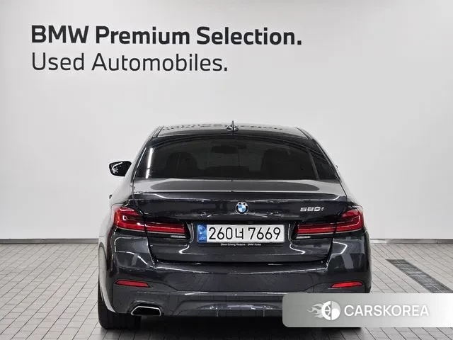 BMW 5 Series (G30) id 3598190 из Кореи 13