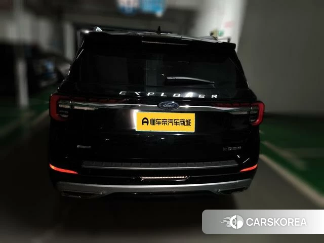Ford Explorer 2023 Черный из Китая, фото 4