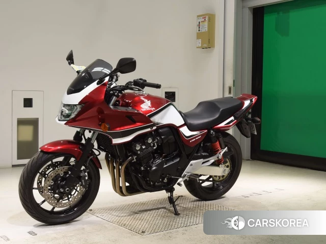 Проданный Honda CB400SF 2018 из Японии, фото 3