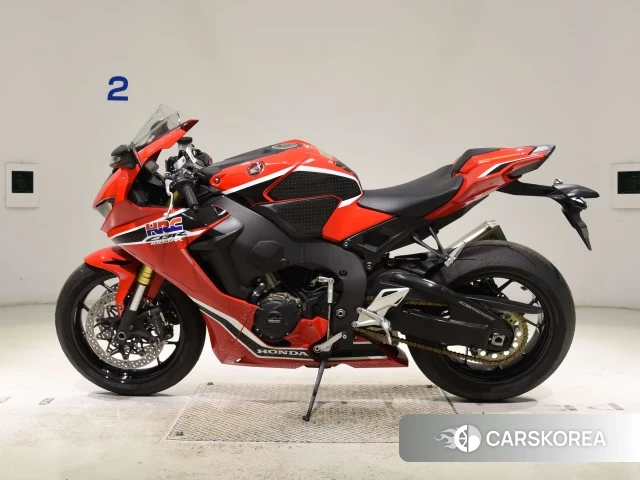 Проданный Honda CBR1000RR 2018 из Японии
