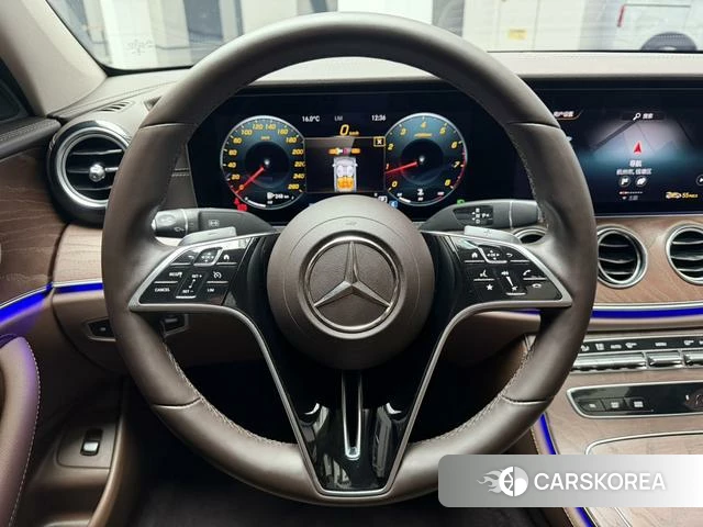 Mercedes-Benz E-class id 4211739 из Китая 16