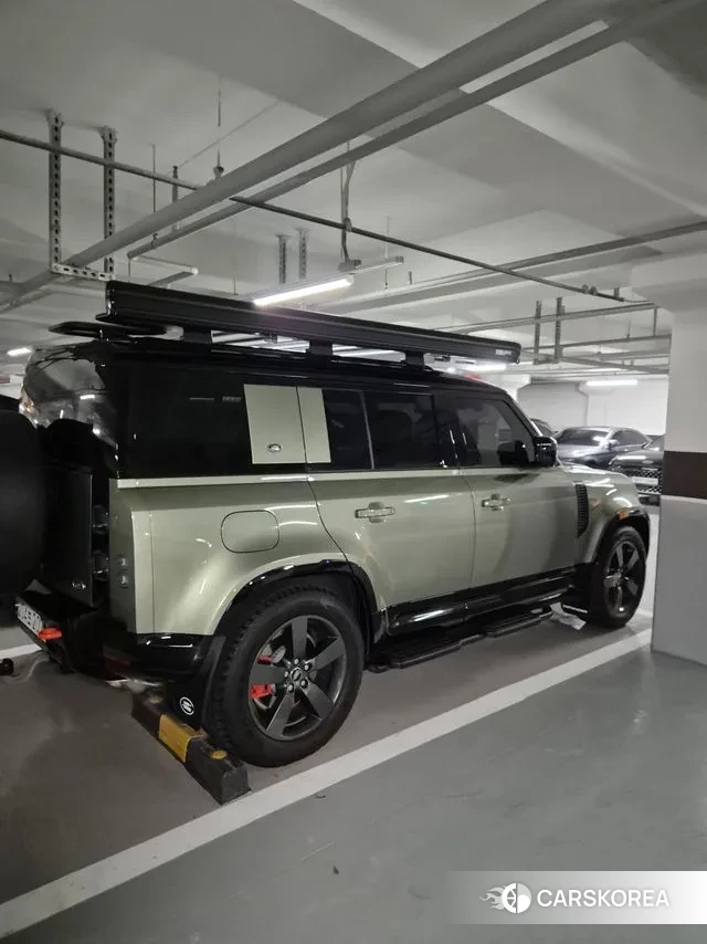 Land Rover Defender (L663) 2023 Темно-зеленый из Кореи, фото 6