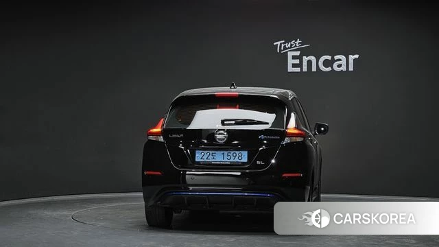 Nissan Leaf (ZE1) id 3899600 из Кореи 14