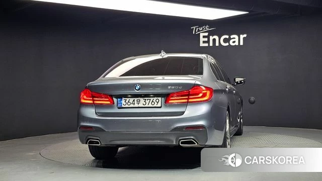 BMW 5 Series (G30) id 4471760 из Кореи 14