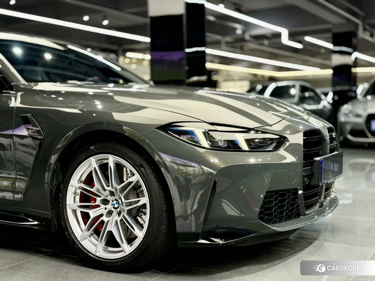 BMW M4 2024 Темно-серый из Китая, фото 6