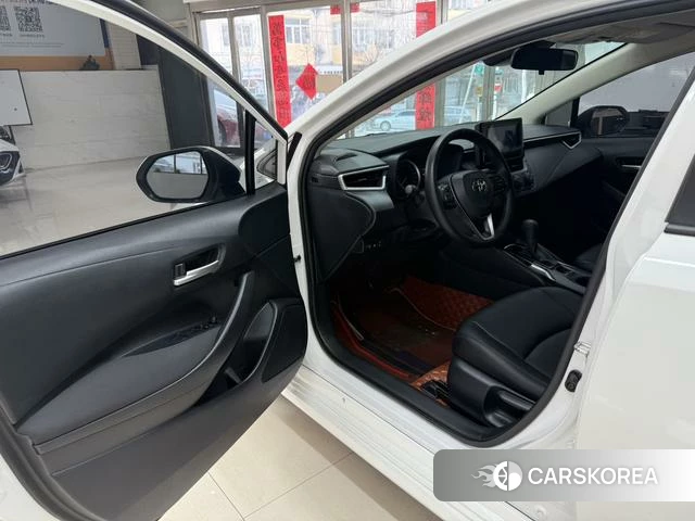 Toyota Corolla id 4255738 из Китая 16