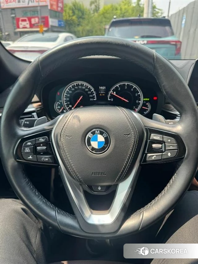 BMW 5 Series (G30) 2018 Белый из Кореи, фото 6