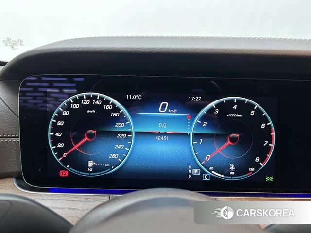 Mercedes-Benz E-class id 4279252 из Китая 16