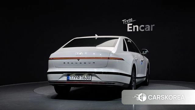 Hyundai Grandeur (GN7) id 4408881 из Кореи 28
