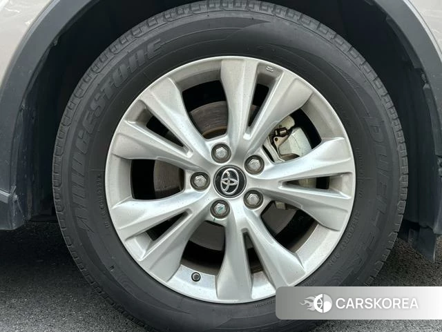 Toyota IZOA id 4261213 из Китая 12