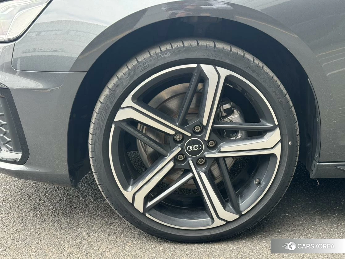 Audi A4L id 4473712 из Китая 11