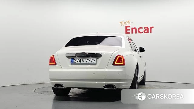 Rolls-Royce Ghost id 4794347 из Кореи 33