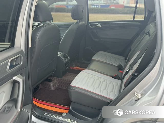 Volkswagen Tiguan L PHEV 2021 Серебристо-серый из Китая, фото 6