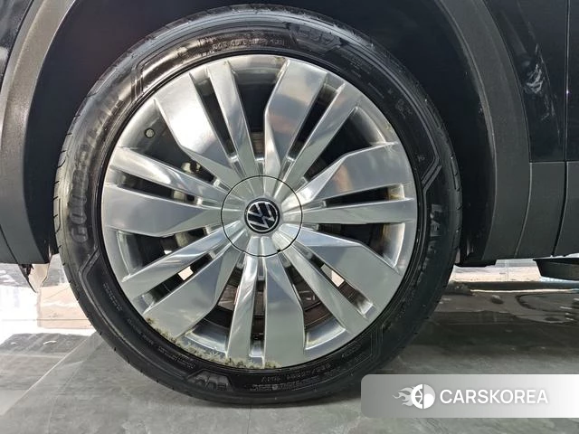 Volkswagen Tourang id 4260166 из Китая 19