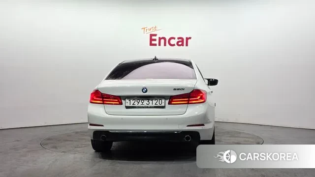 BMW 5 Series (G30) id 3656229 из Кореи 14