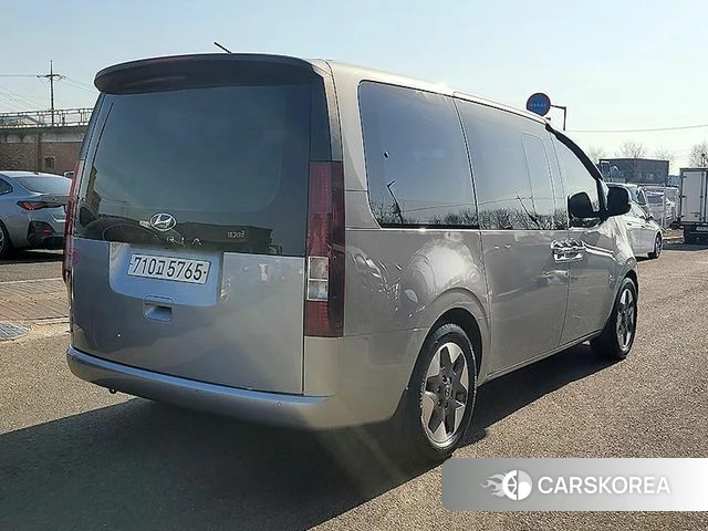 Hyundai Staria id 3992905 из Кореи 14