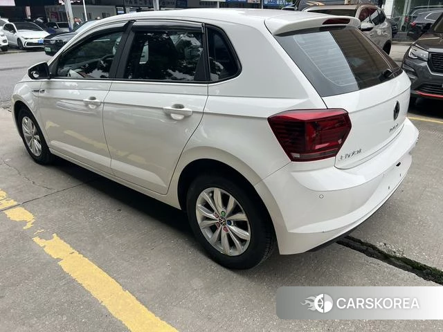 Volkswagen Polo 2022 Белый из Китая, фото 4