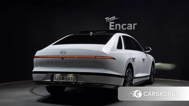 Hyundai Grandeur (GN7) id 3142221 из Кореи 14