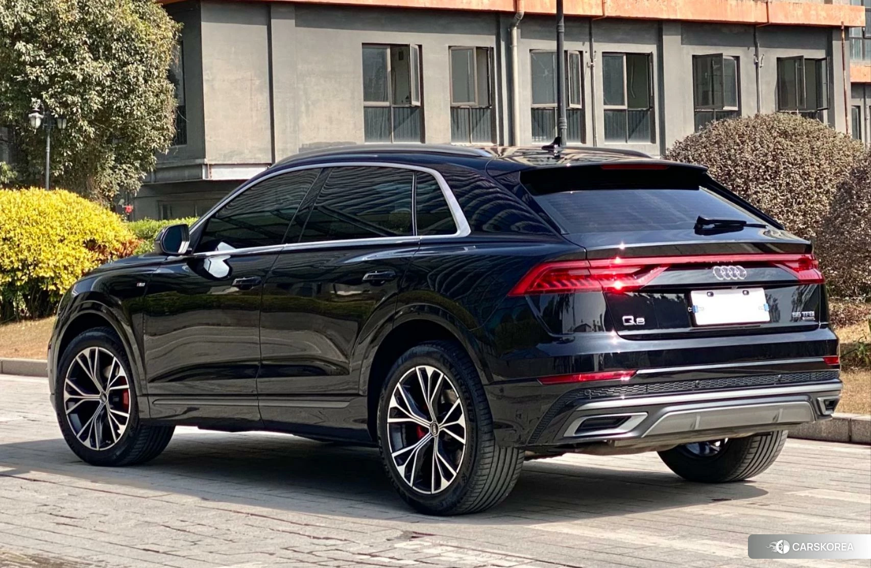 Audi Q8 id 4499131 из Китая 10