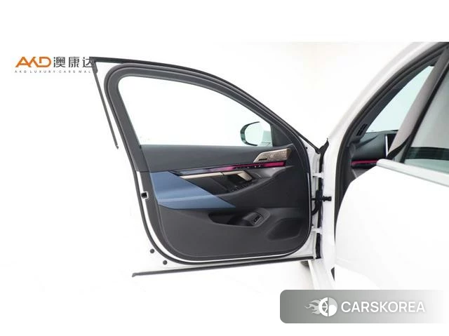 BMW 5 series 2024 Белый из Китая, фото 4