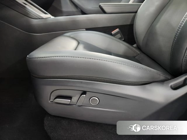 Tesla Model Y id 4773266 из Кореи 14