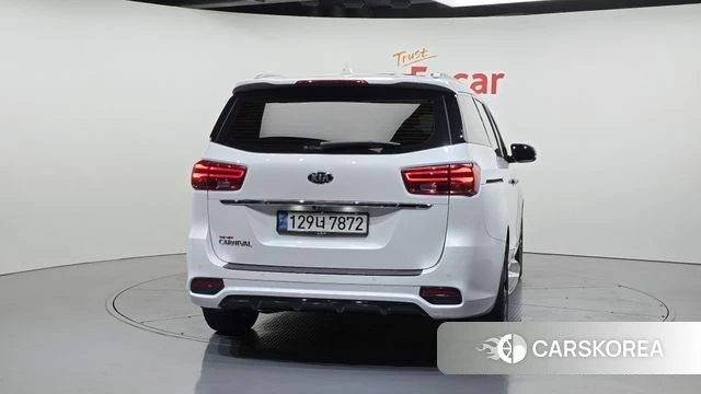 Kia The New Carnival id 4581578 из Кореи 14