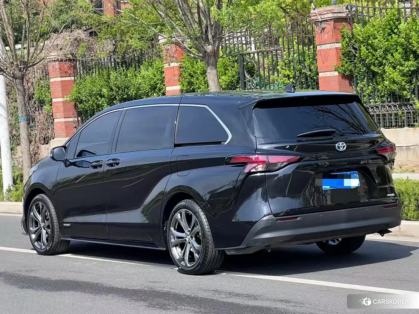 Toyota Sienna id 4674285 из Китая 12