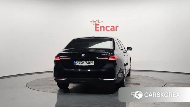 BMW 5 Series (G60) id 3599908 из Кореи 14