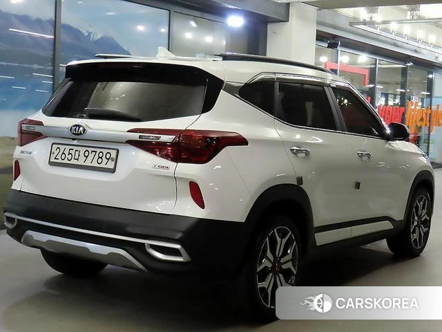 Kia Seltos id 4470558 из Кореи 14