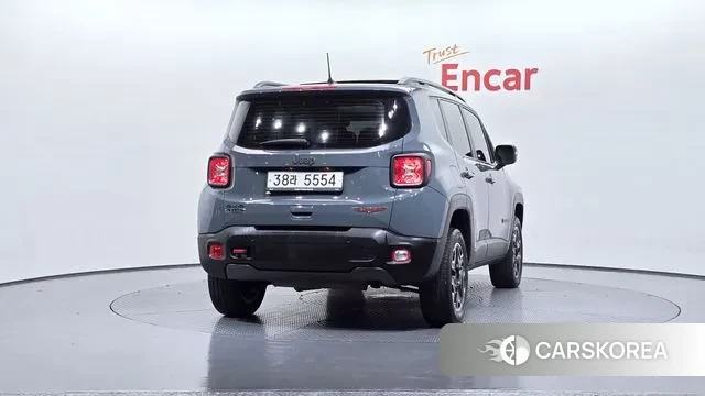 Jeep Renegade id 3703662 из Кореи 14